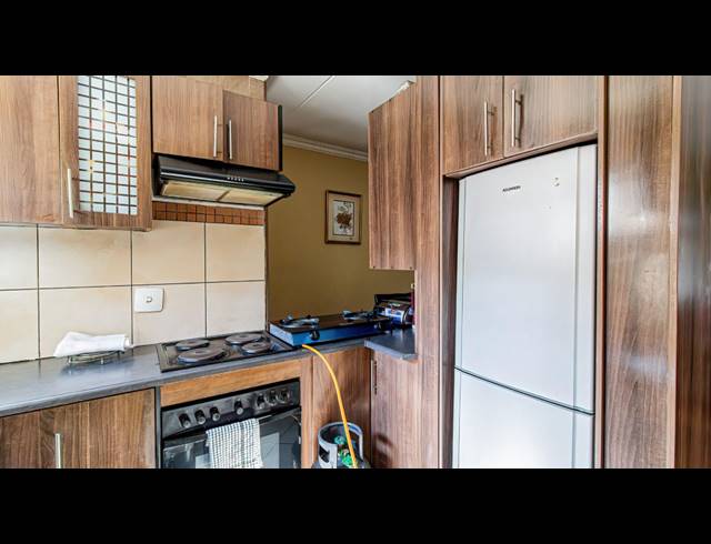 3 BEDROOM TOWNHOUSE FOR SALE IN MULBARTON